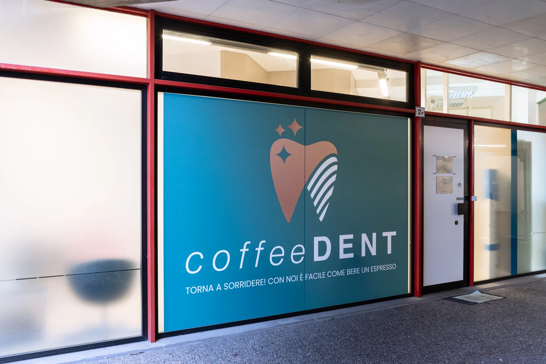 Vetrina CoffeeDent